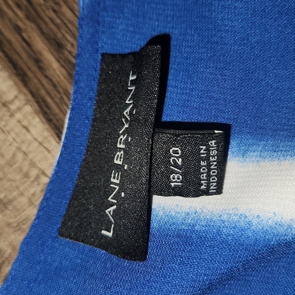 Lane Bryant Tab Sleeve White and Royal Blue Striped Tunic Size 18/20 - Picture 5 of 7